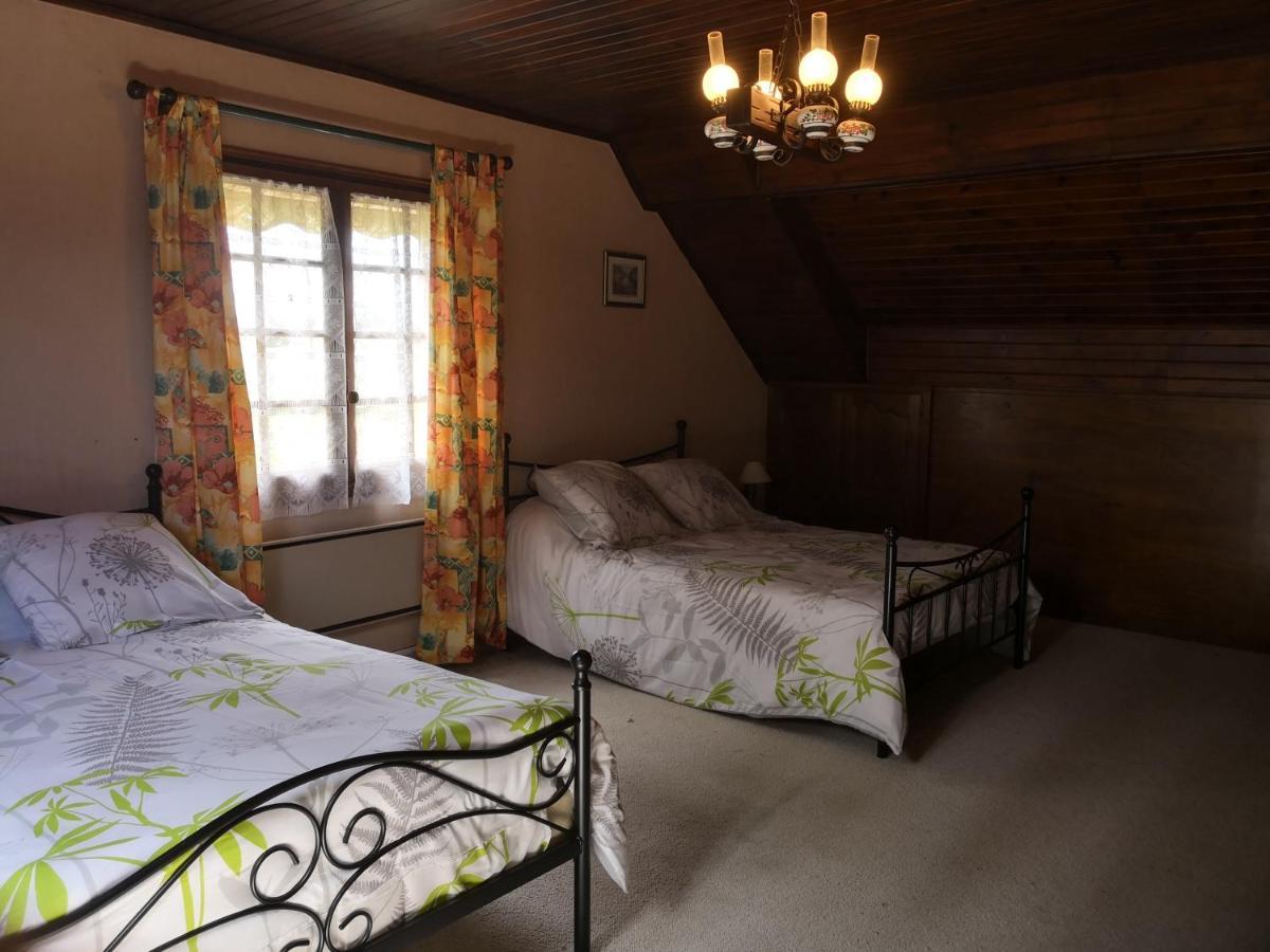 Bed and Breakfast Au Jardin Fleuri Secondigny Esterno foto