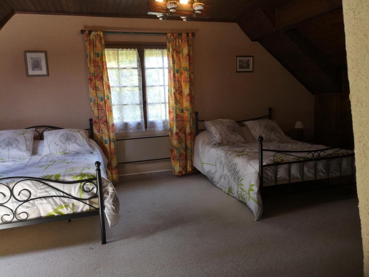 Bed and Breakfast Au Jardin Fleuri Secondigny Esterno foto